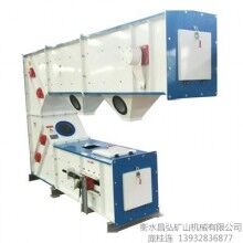 耐火材料專用Z型提升機(jī)，整機(jī)防爆，內(nèi)置強(qiáng)制通風(fēng)系統(tǒng)