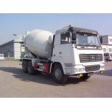 斯太爾10方攪拌運(yùn)輸車(chē)